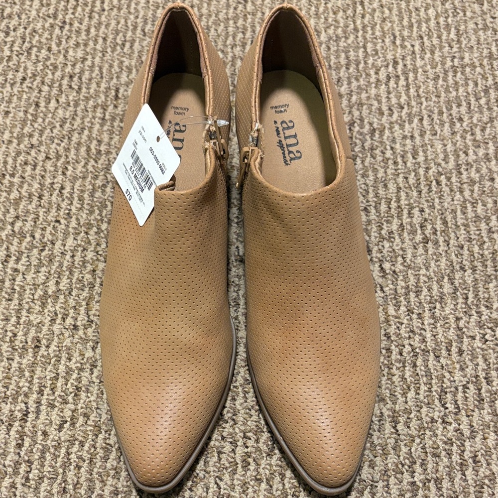 Women’s Tan Booties
